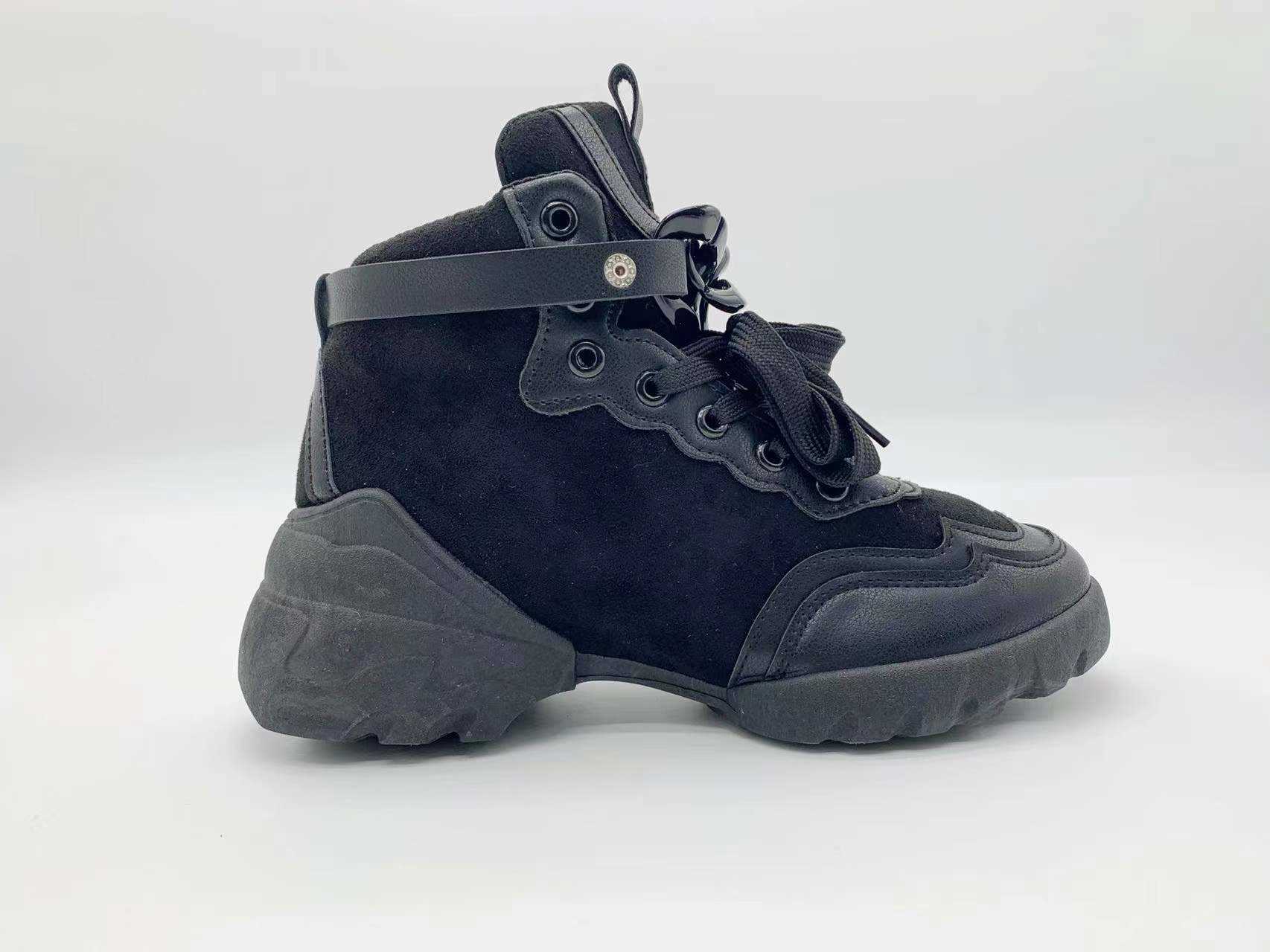 LA219 BLACK