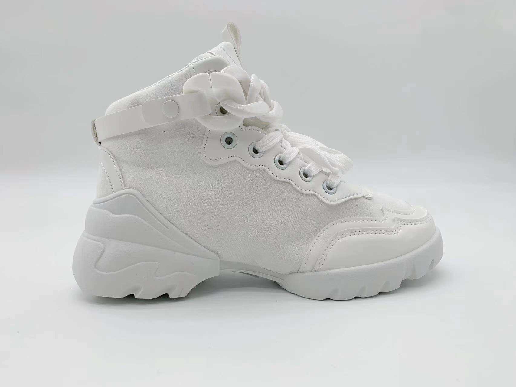 LA219 WHITE