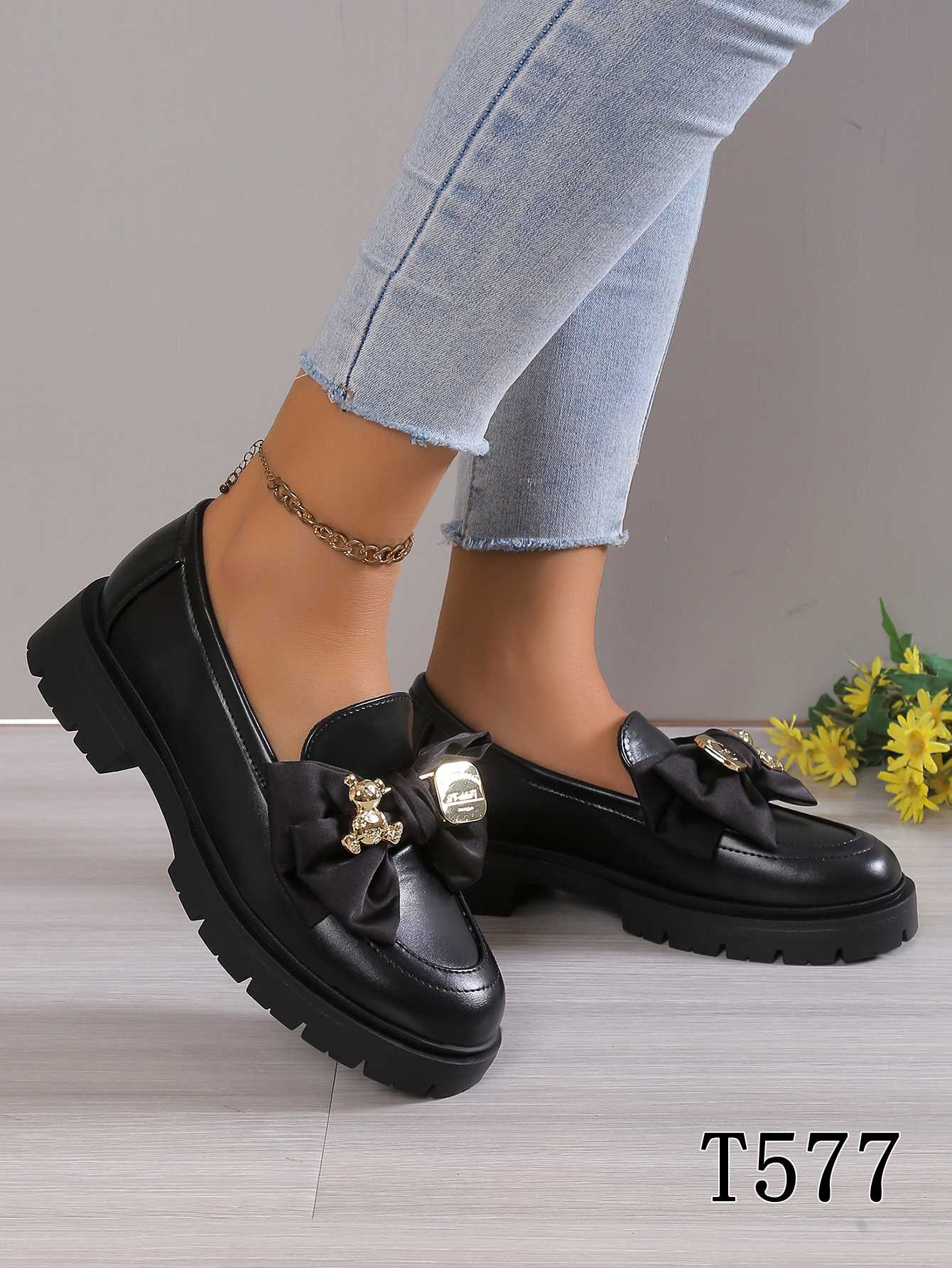 T577 BLACK