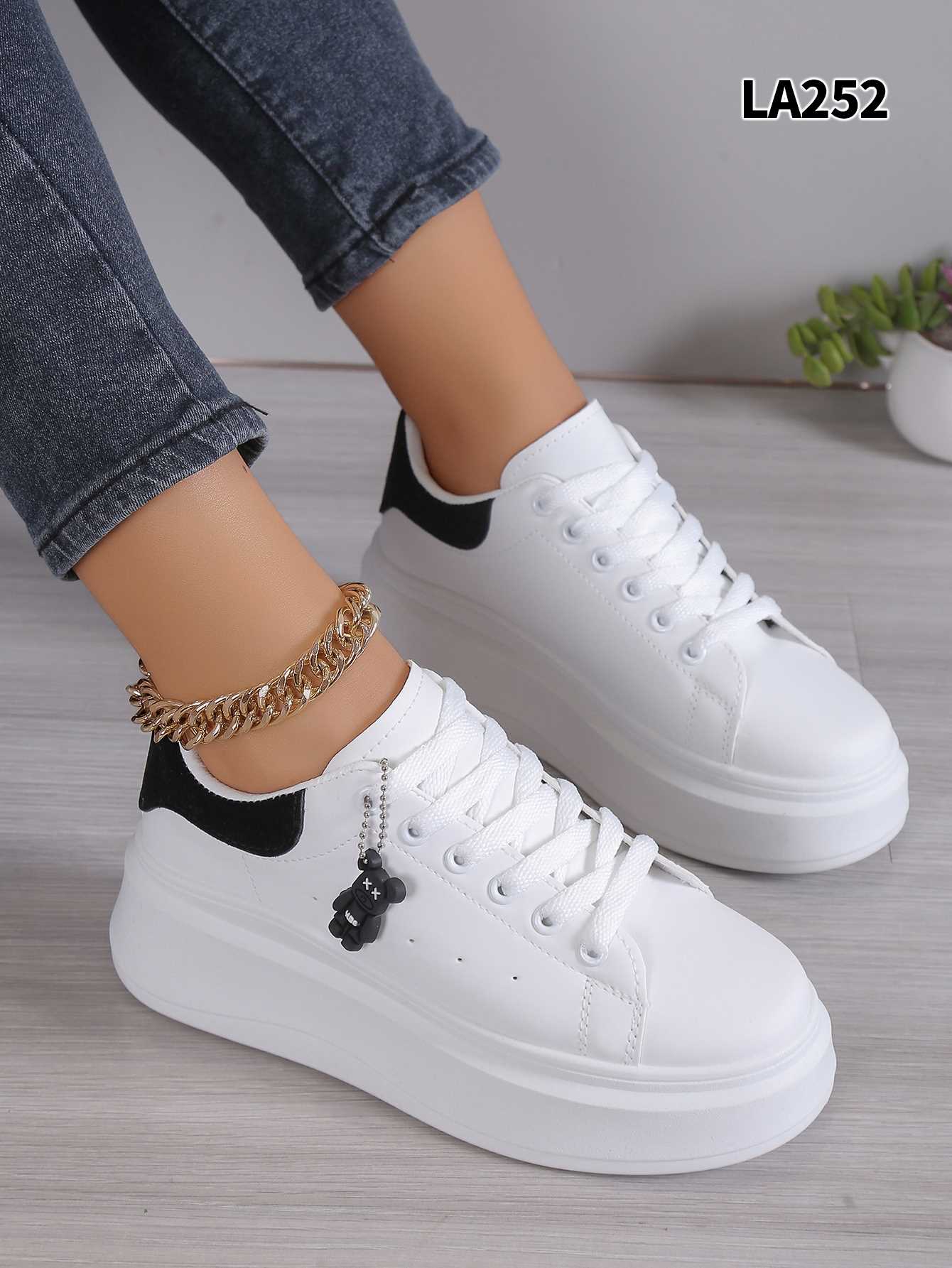 LA252P WHITE/BLACK