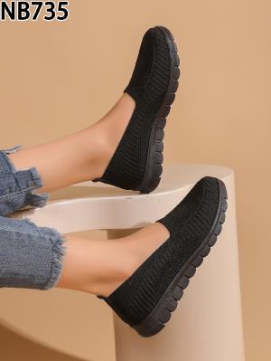 NB735 BLACK