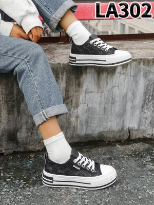 LA302 BLACK